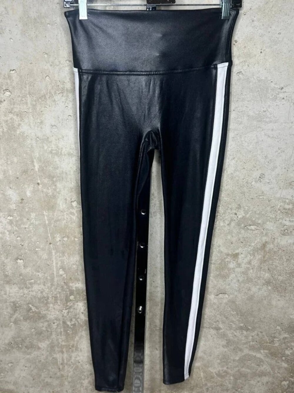 Spanx Faux Black Leather Side Stripe Leggings, Size Small - Picture 4 of 7